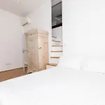 Fontana Di Trevi Modern Apartment